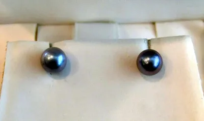 PEARL EARRINGS