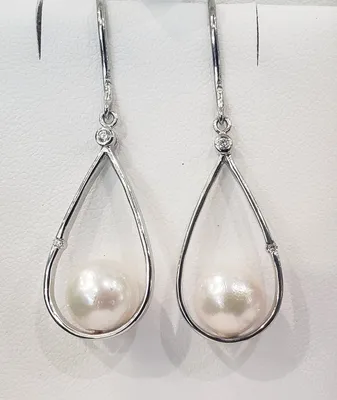 18K White Gold 9.0mm Cultured Pearl and Diamond Dangle Earrings with Shepherd's Hooks