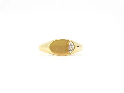 10K Yellow Gold 0.008cttw Diamond Signet Ring, size 6