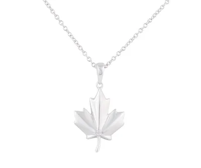 925 Sterling Silver 0.015cttw Canadian Diamond Maple Leaf Pendant