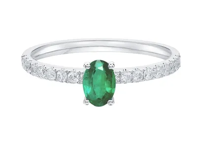 14K White Gold 6x4mm Oval Cut Emerald and 0.28cttw Diamond Ring - Size 7