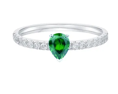 14K White Gold 6x4mm Pear Cut Emerald and 0.28cttw Diamond Ring - Size 7