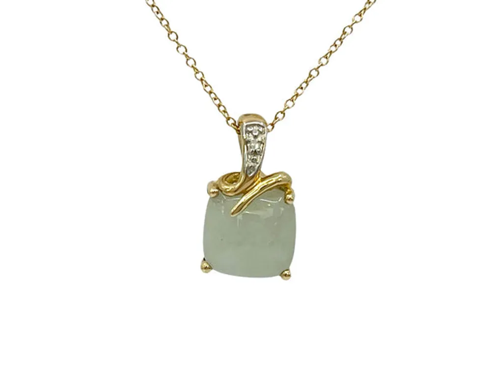 10K Yellow Gold Jade and Diamond Pendant, 18"