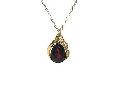 10K Yellow Gold 8mm x 6mm Garnet and 0.019cttw Diamond Necklace - 18 Inches