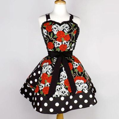 "Double Dipper" Black Skulls, Thorns, and Roses Apron
