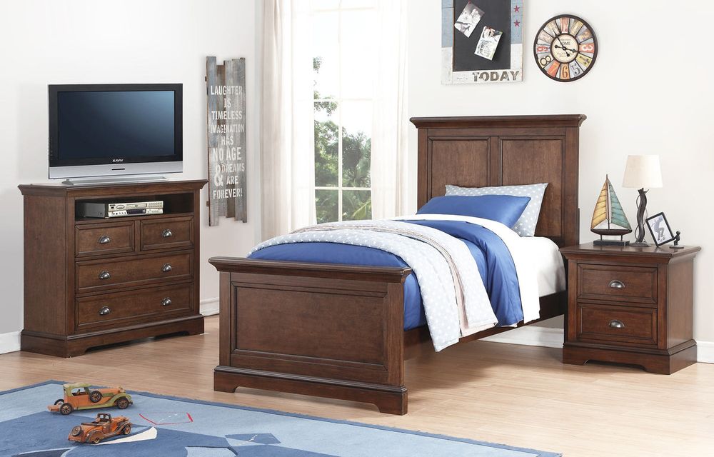 Tamarack 58" -Drawer Youth Dresser - Hazelnut