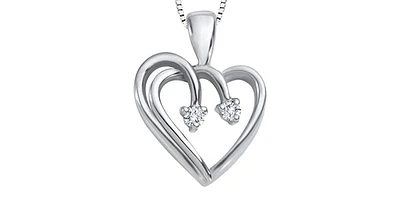 10K White Gold cttw Diamond Heart Pendant