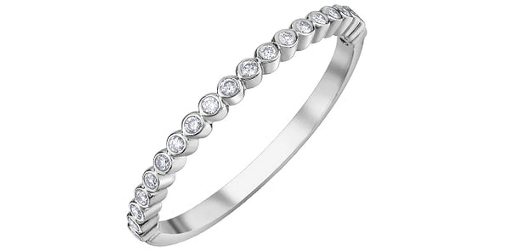 10K White Gold 0.12cttw Diamond Band