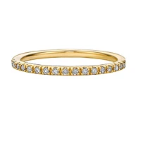 10K Yellow Gold 1/6ct twt prong-set diamond wedding band