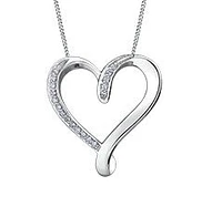 10K White Gold cttw Diamond Heart Pendant