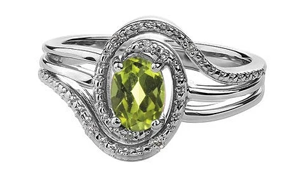 925 Sterling Silver Peridot & Diamond Ring - 4.5