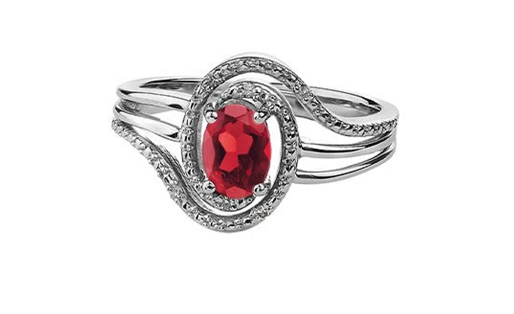 925 Sterling Silver Garnet & Diamond Ring - 4.5