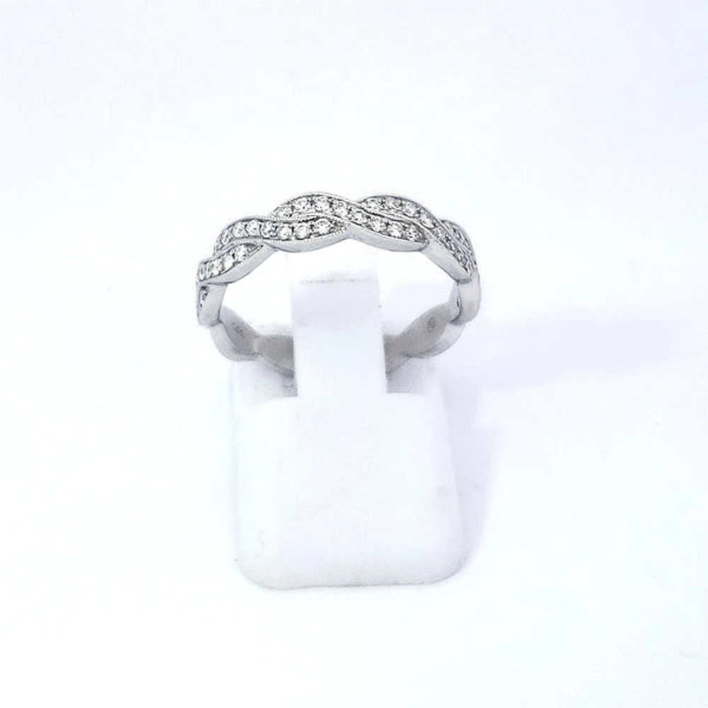 14K White Gold Wavy Diamond Band