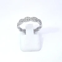 14K White Gold Wavy Diamond Band