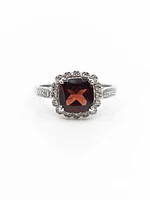 10K White Gold Garnet and 0.07cttw Diamond Ring