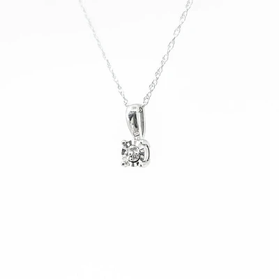 10K White Gold Diamond Pendant