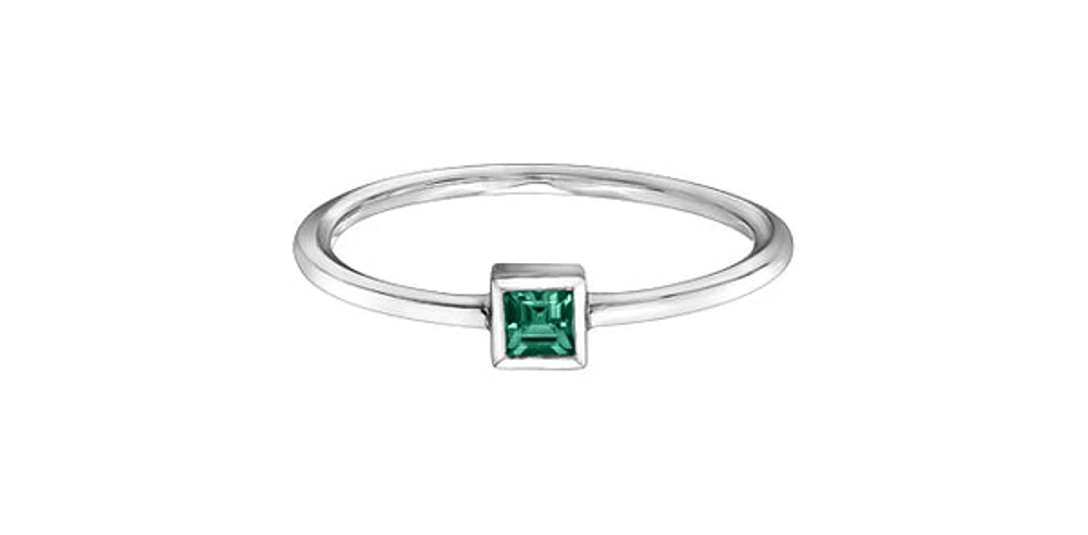 10K White Gold 0.15cttw Genuine Emerald Princess Cut Ring, size 6.5