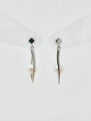 14K White Gold Pearl Earrings