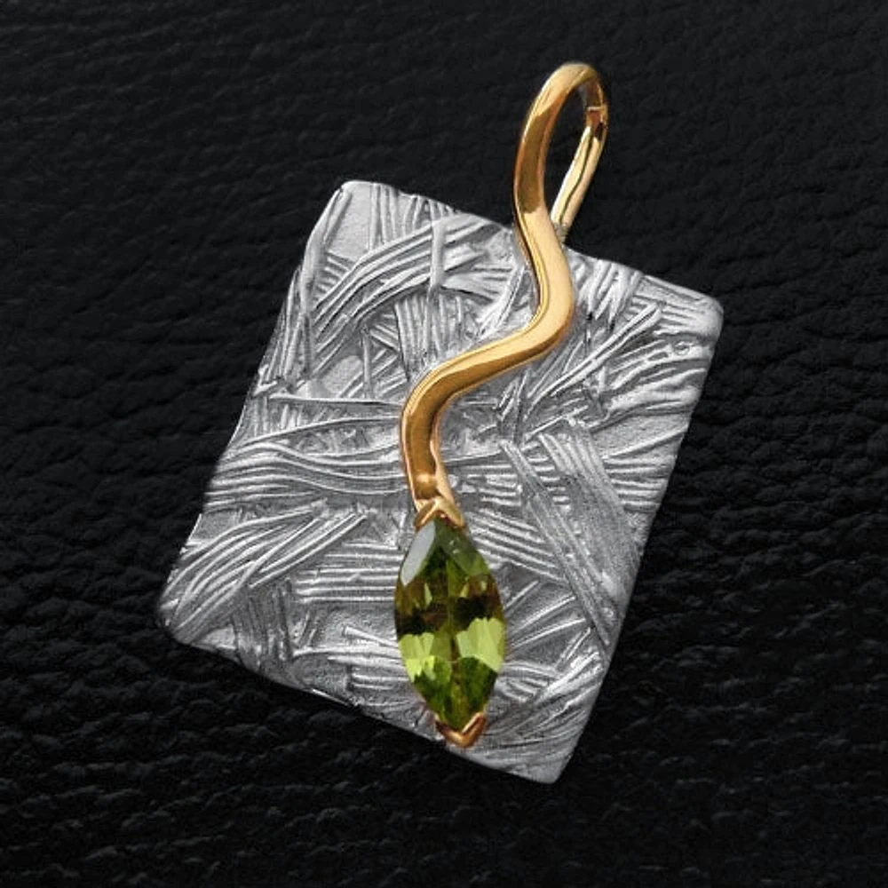 Sterling Silver & 18K Yellow Gold Plated 1.10cttw Peridot Pendant, 18"