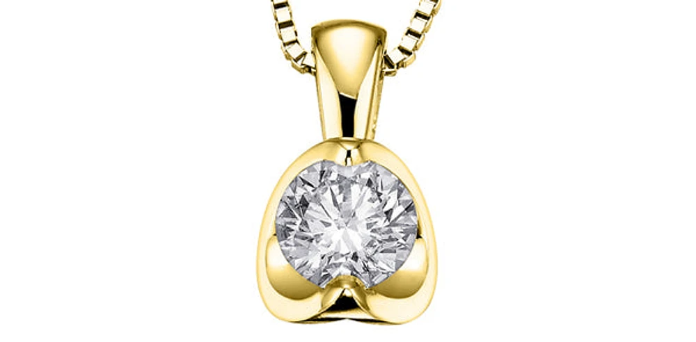 14K White Gold 0.20cttw Canadian Diamond Mezza Luna Necklace
