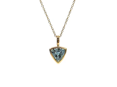 10/14K Yellow Gold 0.56cttw Aquamarine Pendant, 18"
