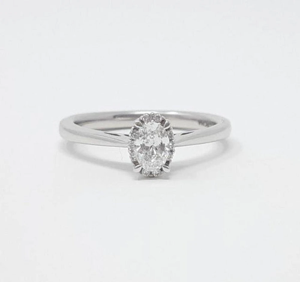 14K White Gold 0.30cttw Oval Cut Diamond Halo Engagement Ring, size 6.5