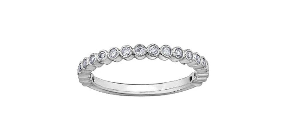 10K White Gold0.27cttw Diamond Ring/Band, size 6.5