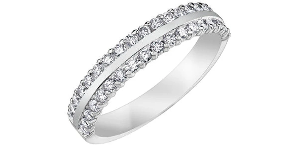 10K White  Gold 0.50cttw Diamond Ring / Band, size 6.5