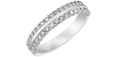 10K White  Gold 0.50cttw Diamond Ring / Band, size 6.5