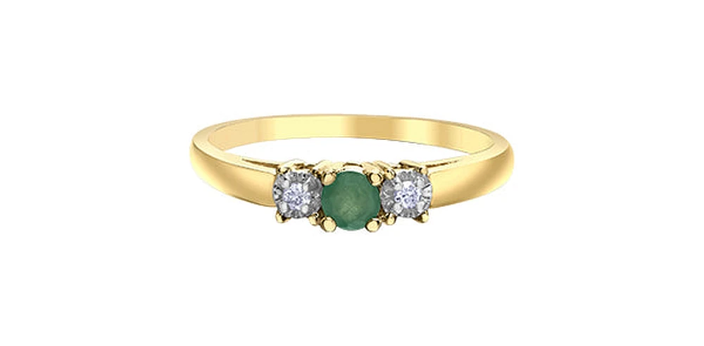 10K Yellow Gold Emerald and Diamond 3 Stone Ring - Size 6
