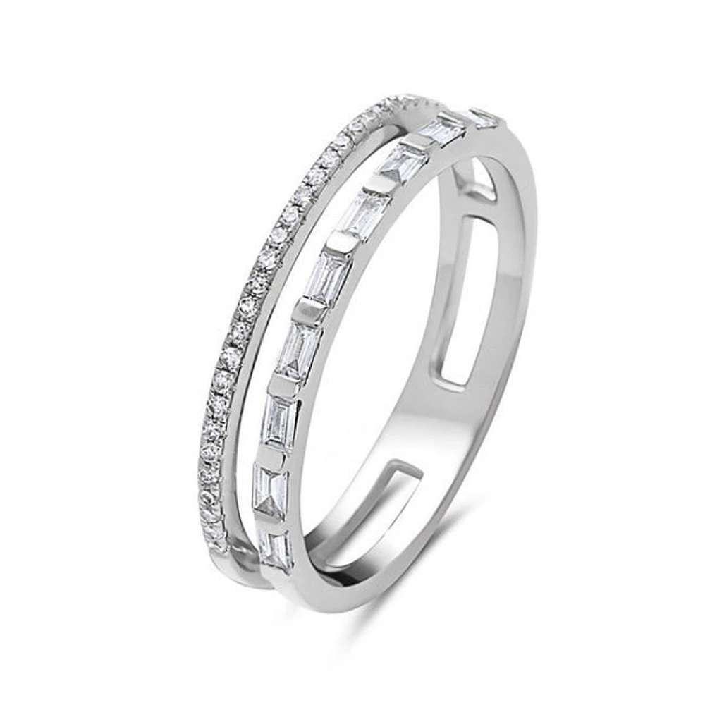 14K White Gold 0.28cttw Baguette Cut & Round Brilliant Cut Diamond Ring, size 6.5