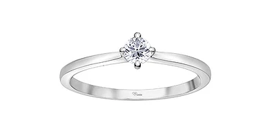 10K White Gold 0.18cttw Canadian Diamond Engagement Ring, 6.5