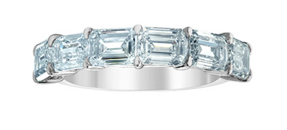 14K Lab Grown Emerald Cut Claw Set Diamond Band