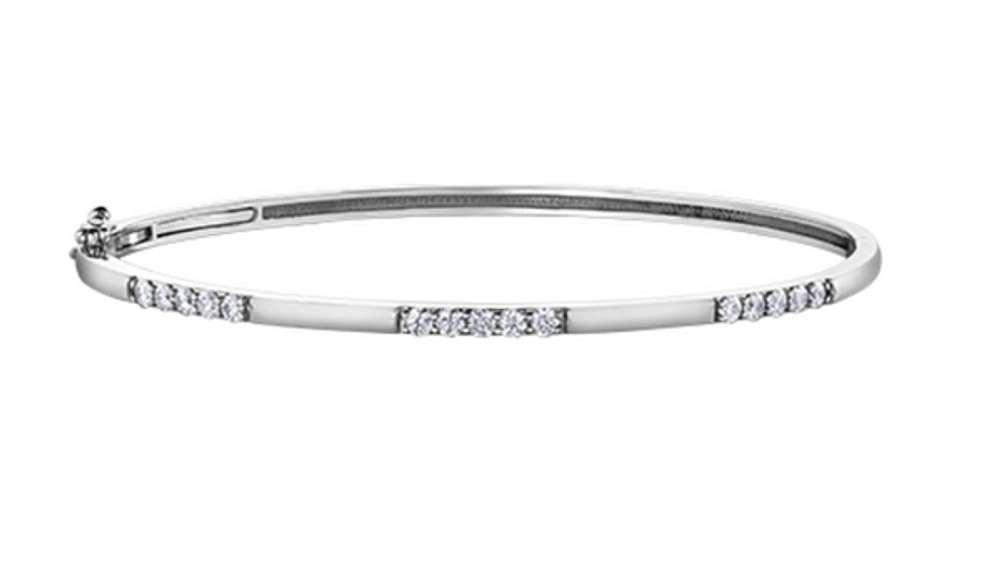 14K White Gold 0.60cttw Canadian Diamond Bangle, 7"