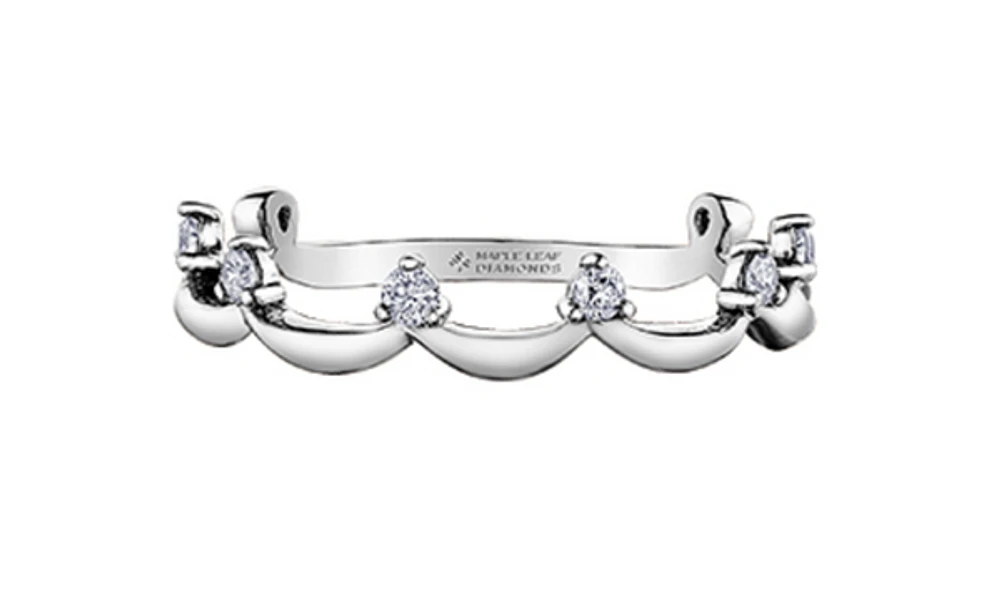 14K White Gold 0.15cttw Scalloped Canadian Diamond Band, 6.5