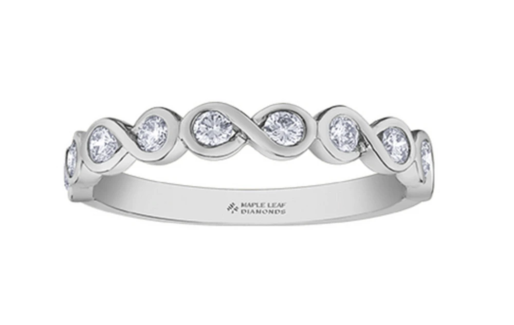 14K White Gold 0.40cttw Canadian Diamond Band, 6.5