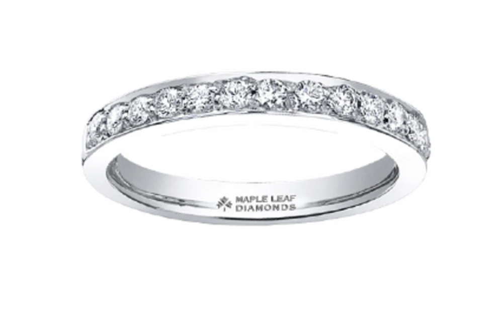 Platinum 0.32-56cttw Canadian Diamond Wedding Band, size 6.5 - 0.32 Carat Total