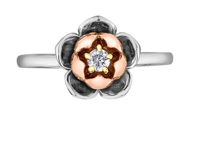 14K Tri-Color Gold 0.10cttw Nunavut Provincial Flower Diamond Ring, size 6.5