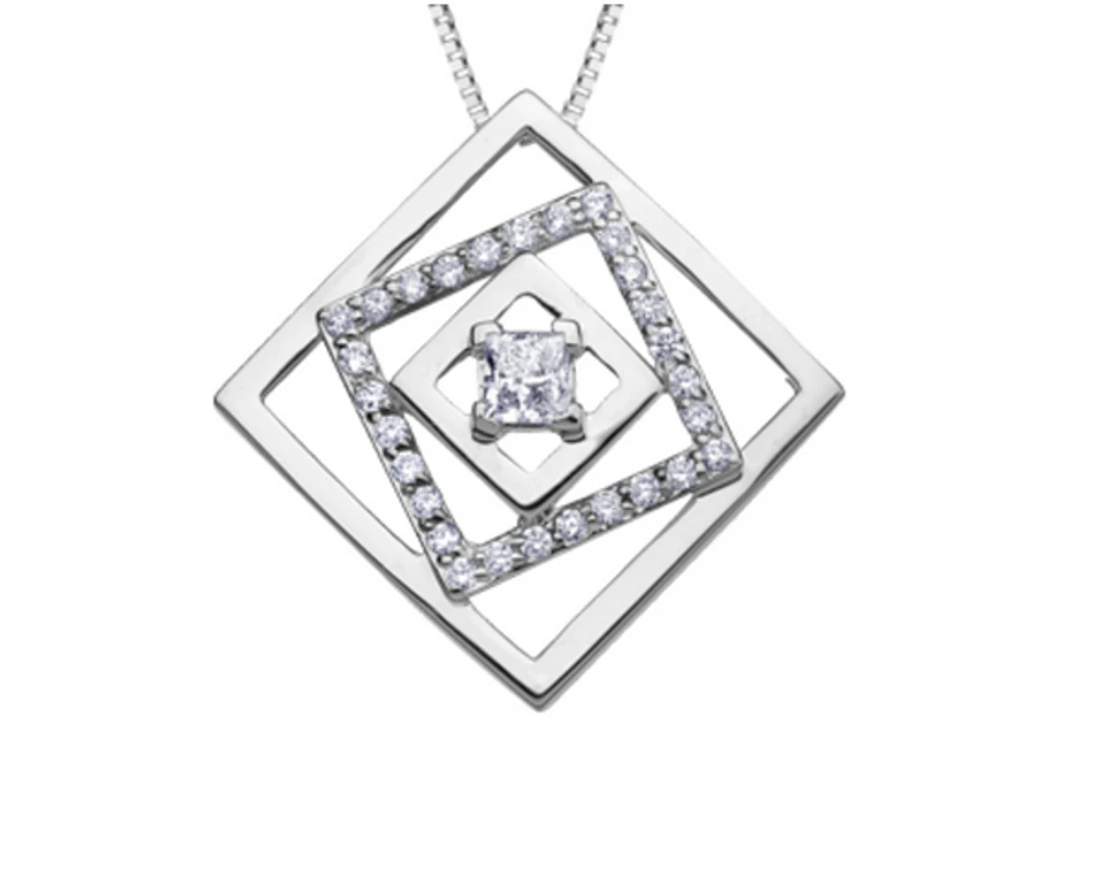 10K White Gold 0.20cttw Canadian Diamond Pendant