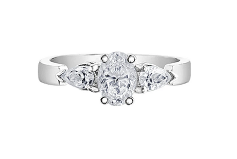 18K White Gold & Palladium Alloy (hypoallergenic) 0.85cttw Canadian Diamond Engagement Ring