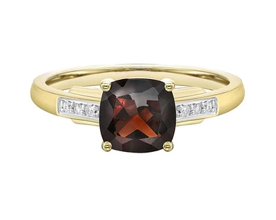 10K Yellow Gold 7mm Cushion Cut Garnet and 0.051cttw Diamond Ring - Size 7