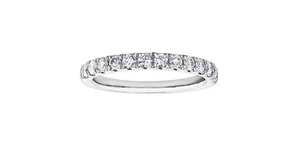 10k White Gold 1.50cttw Diamond Pave Ring, size 6.5