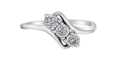 10K White Gold 0.15cttw Illusion Setting Diamond Ring - Size 6.5