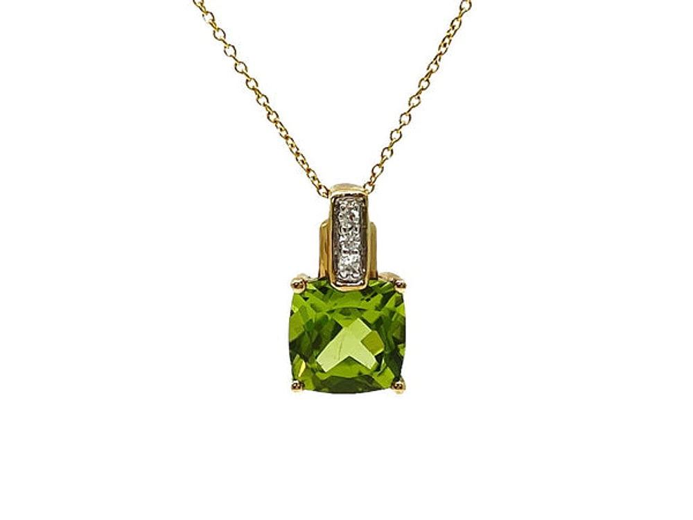 10K Yellow Gold 7mm Cushion Cut Peridot and 0.026cttw Diamond Pendant, 18"