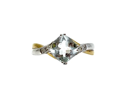 Aquamarine & Diamond Ring