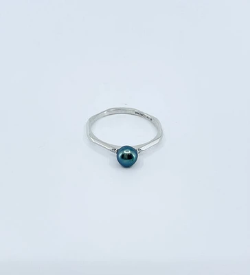 Tracking - 10K White Gold 5mm Color Enhanced Black Pearl Ring, size 6.5