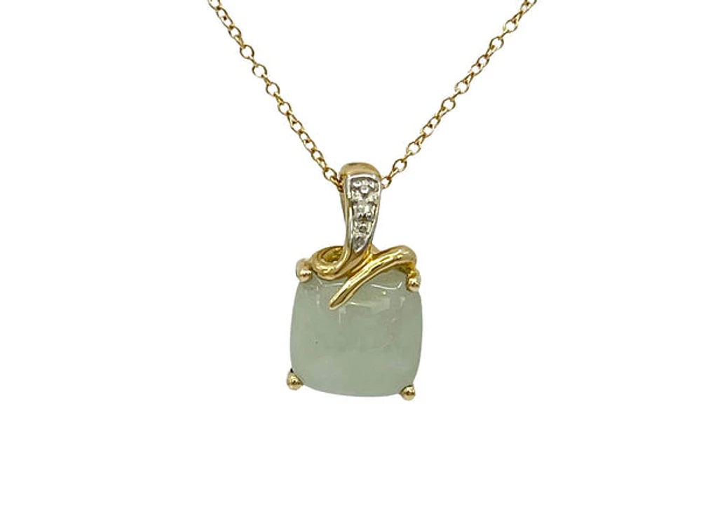 10K Yellow Gold Jade and Diamond Pendant, 18"