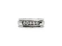 14K White Gold 0.30cttw Diamond Gents Ring, size 10