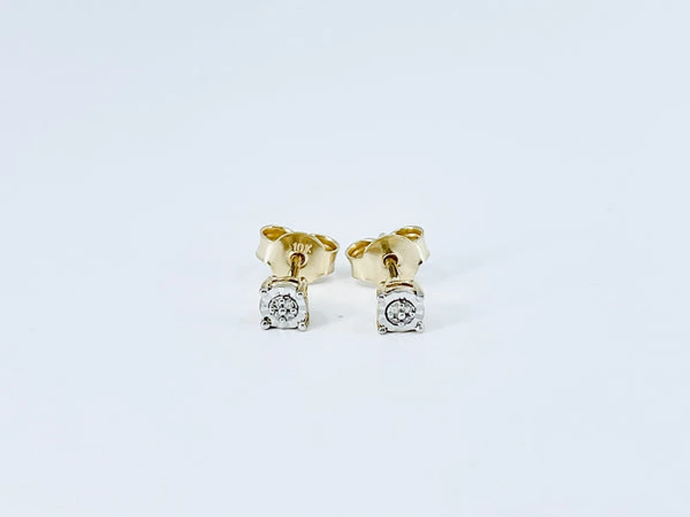 10K Yellow Gold Diamond Earring