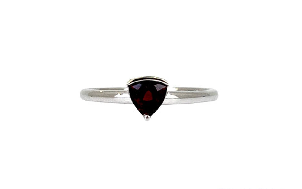 10K White Gold 0.50cttw Genuine Garnet Ring, size 6.5